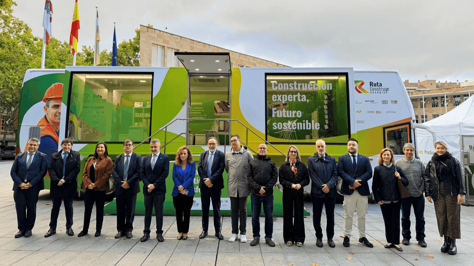 La Plaza del Ayuntamiento de Logroño acoge la 4ª parada de la Ruta Construye 2030plus
