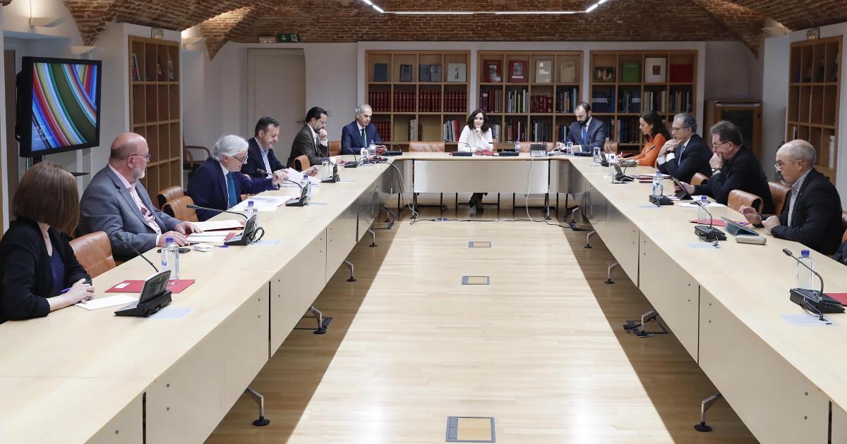 Reunión en la sede de la Comunidad de Madrid
