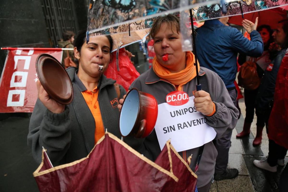 Concentración contra el ERE en Unipost