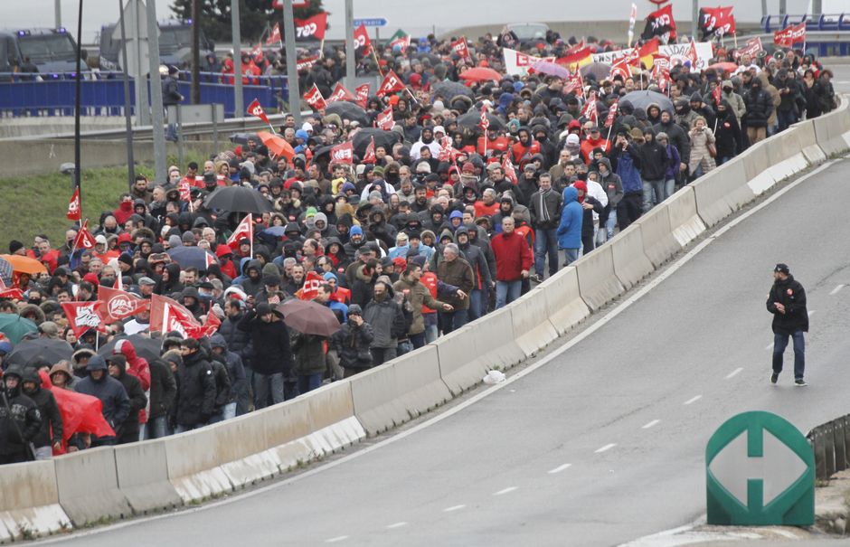 Juicio a los 8 de Airbus, primer día, manifestacion en Getafe y entrada al juicio