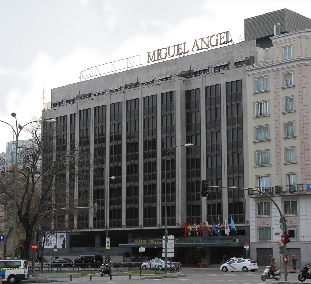 Fachada del Hotel Miguel Ángel