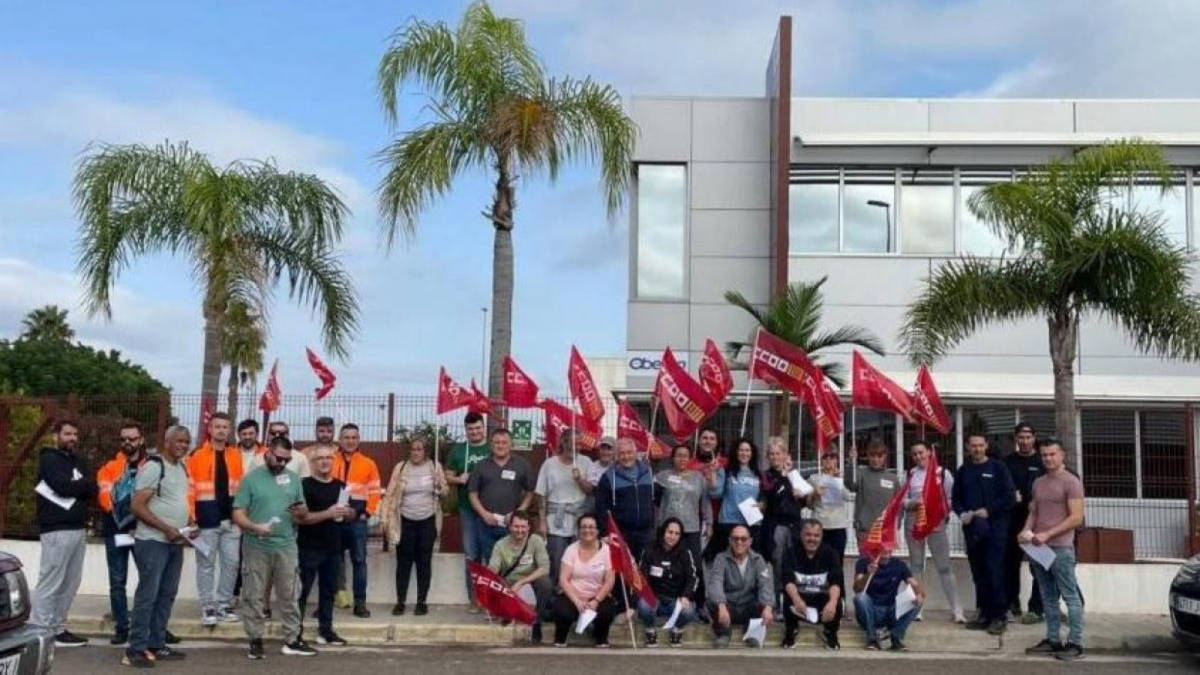 Vaga indefinida en OBEIKAN MDF ESPANYA per una eixida digna i negociada per a tota la plantilla