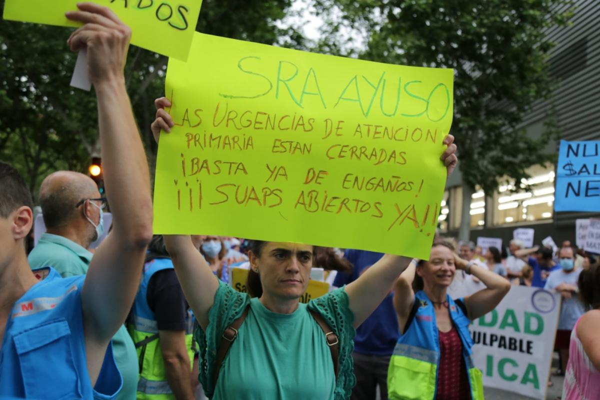 Concentración contra el cierre de los SUAP