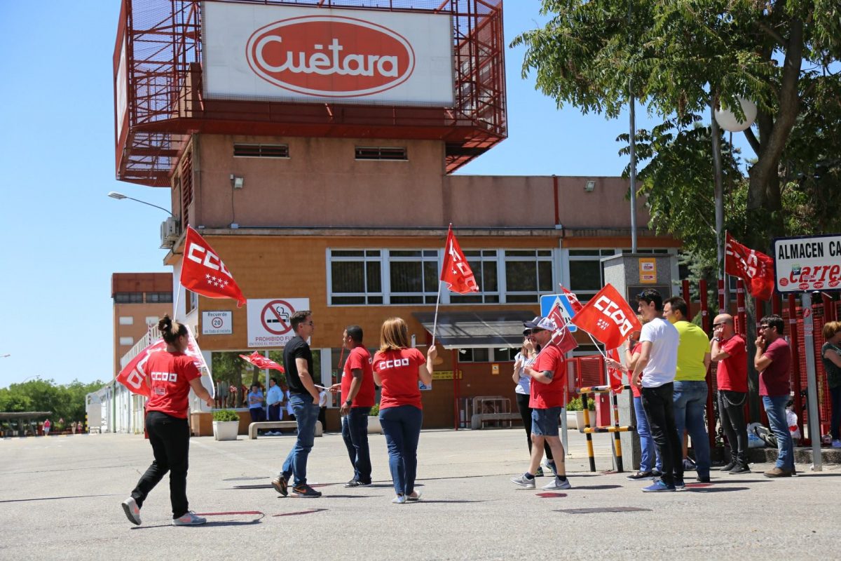 La plantilla de Cuétara en lucha por su convenio