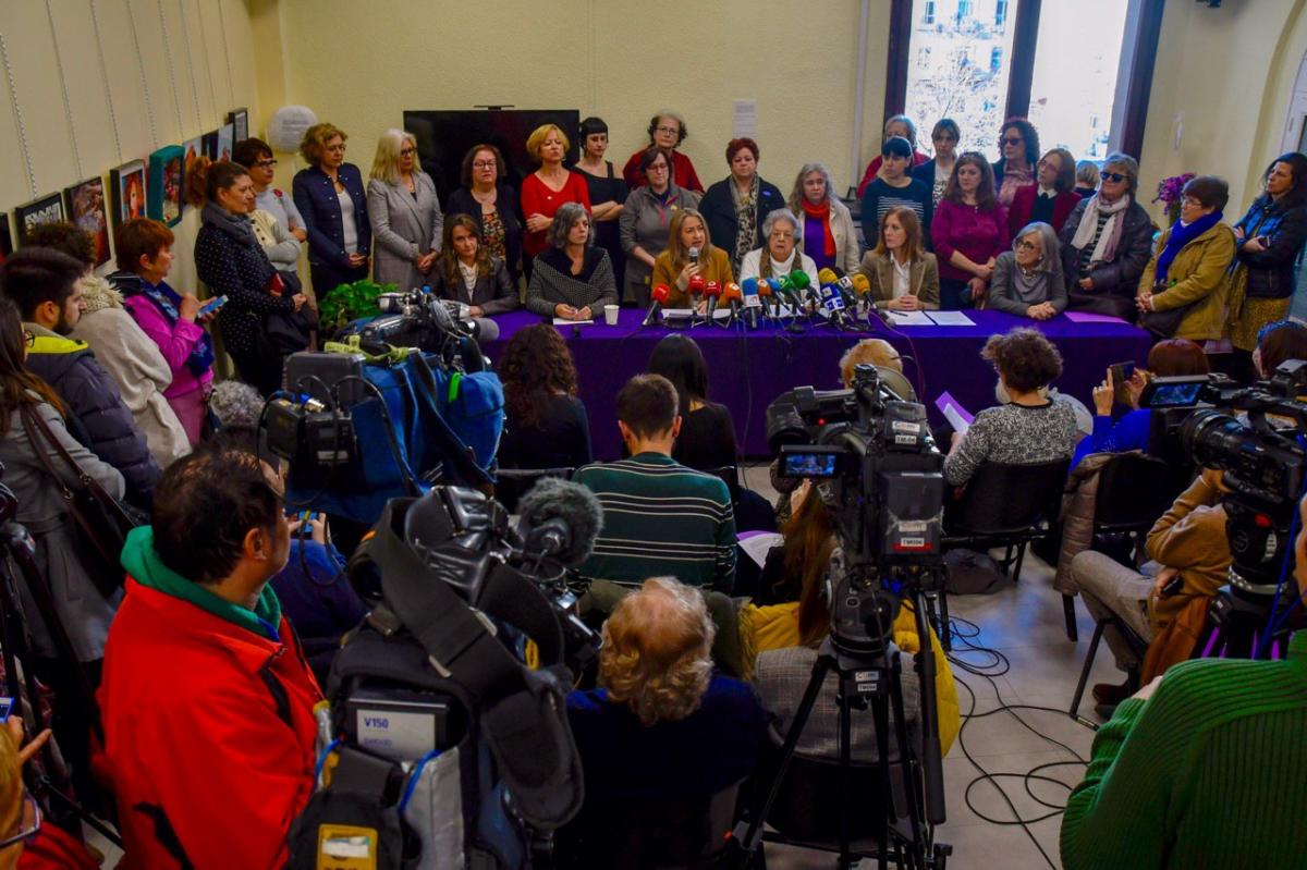 Feministas anuncian movilizaciones ante el "ataque" de Vox a las mujeres: "Nos conduciría al franquismo"
