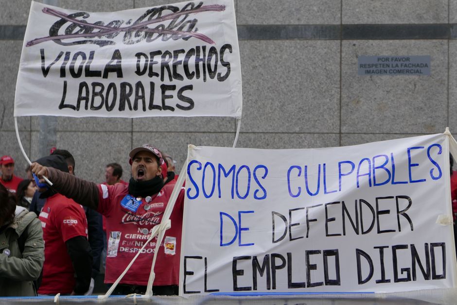 Concentración de apoyo a Juan Carlos Asenjo en los Juzgados de Fuenlabrada