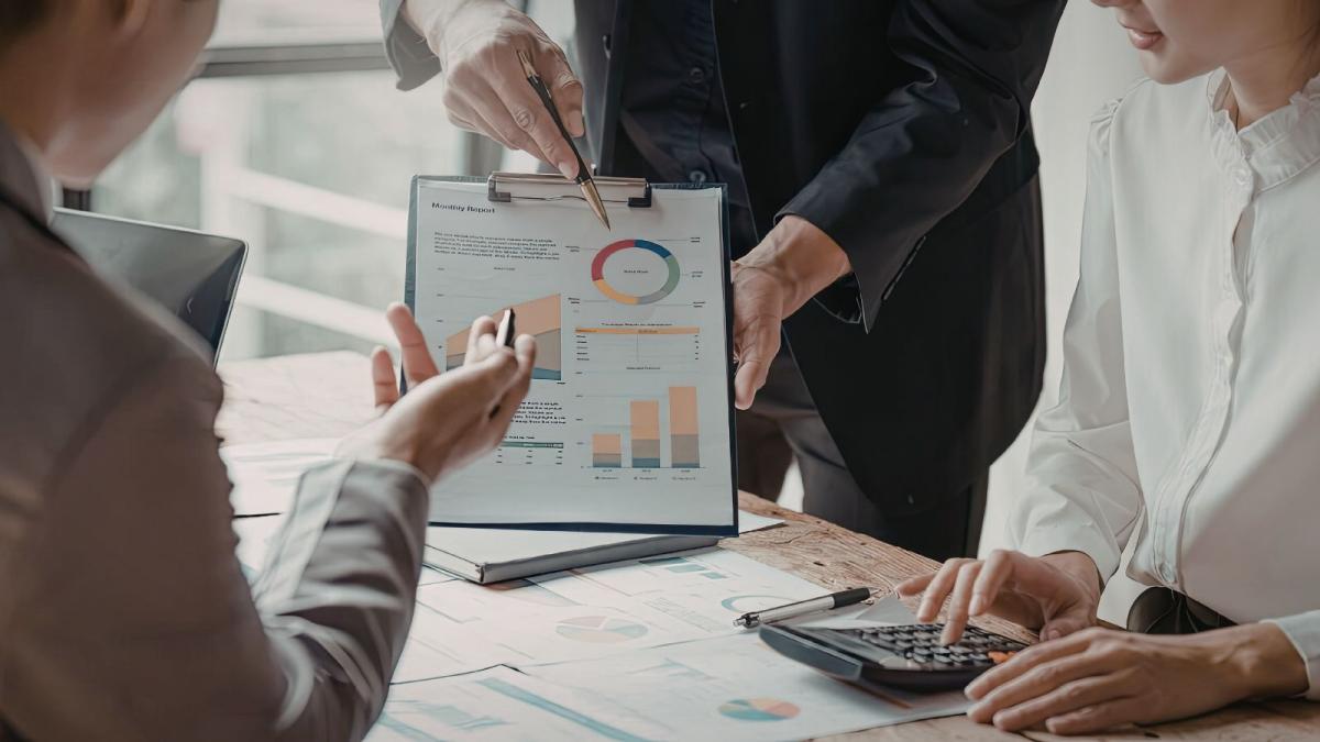 CCOO, UGT y alianzas instan a la revisión urgente de precios de los contratos públicos ante el incremento del SMI