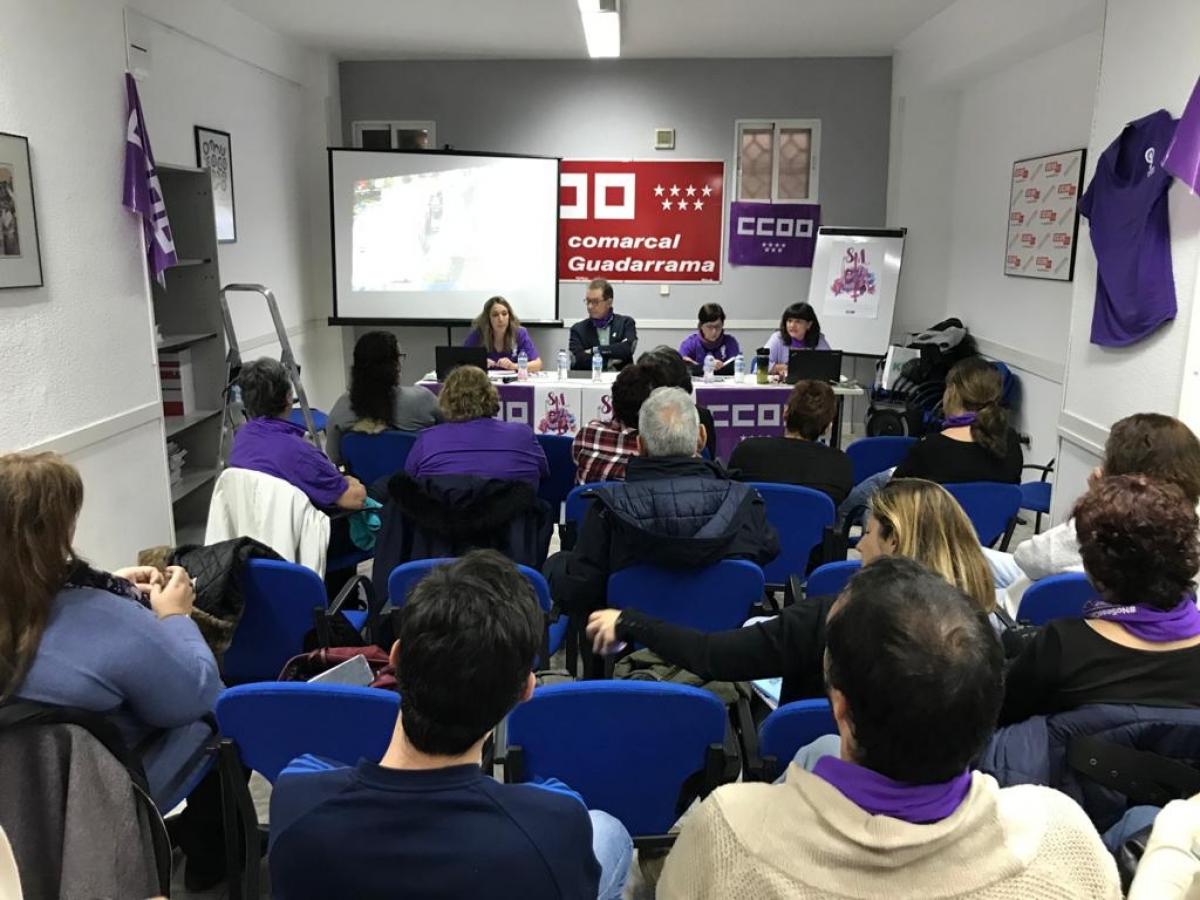 Asamblea de trabajadoras en Collado Villalba