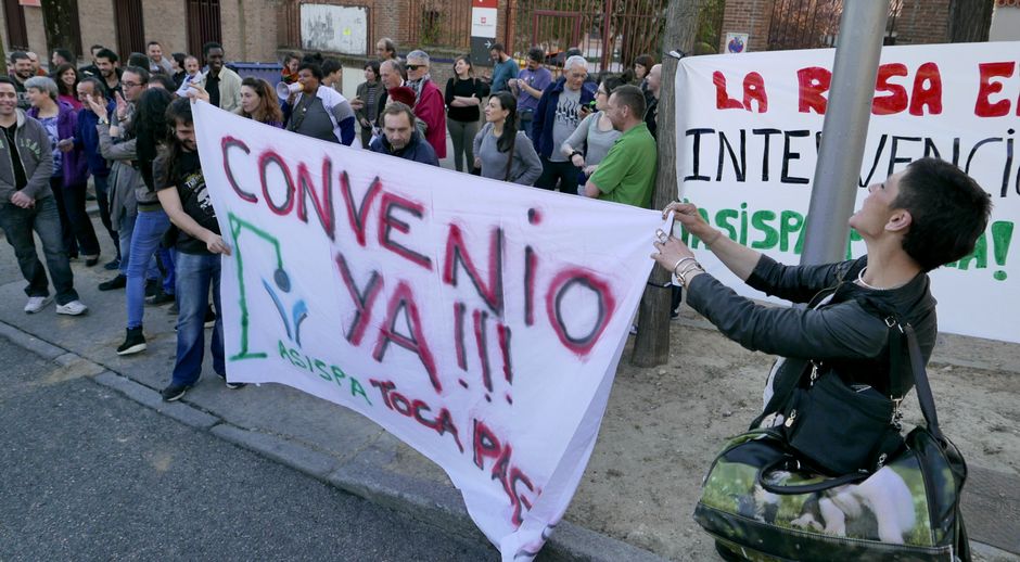 Concentracion de la plantila del Albergue La Rosa