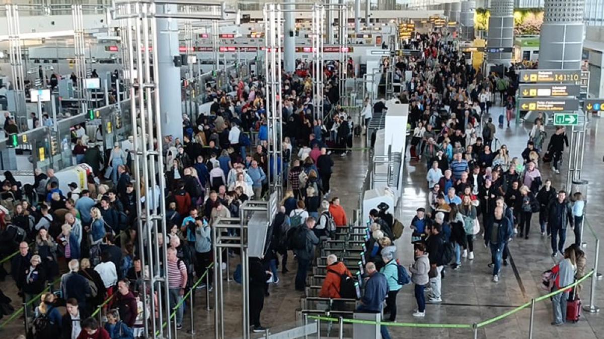 Seguimiento total de los paros parciales de la plantilla de seguridad privada del aeropuerto de Alicante-Elche