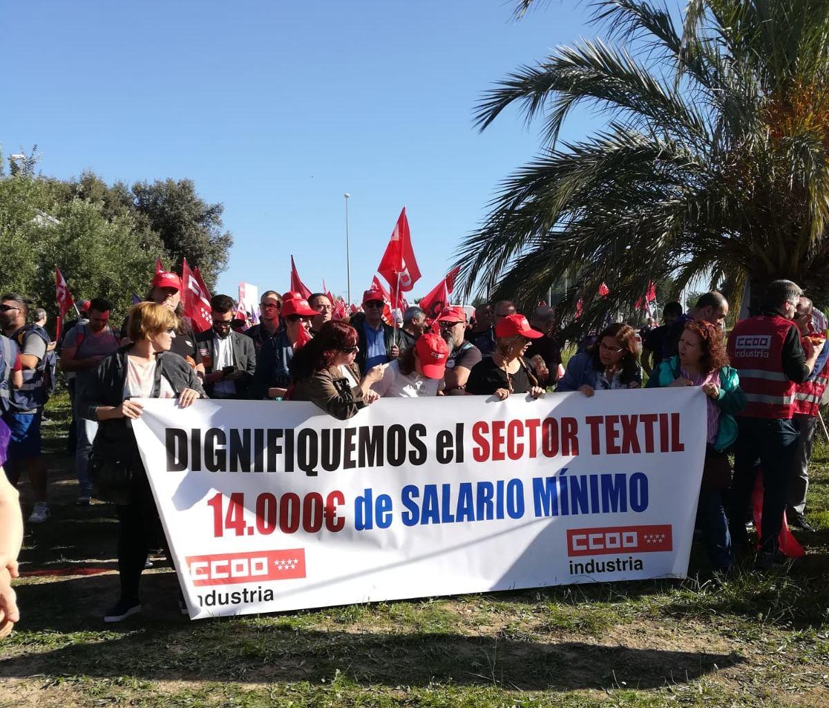 Concentración para dignificar el sector textil