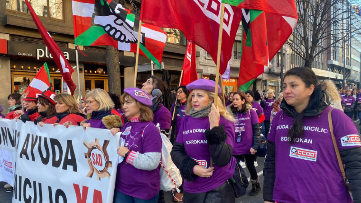 Las trabajadoras del Servicio de Atención Domiciliaria (SAD) de Bizkaia se manifestaran hoy lunes 6 de febrero en Bilbao