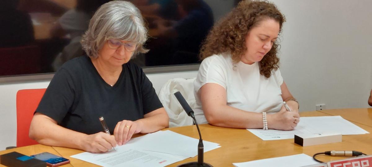 Paloma López, secretaria general de CCOO Madrid y Marian Díaz Palacios, Presidenta de FACUA Madrid.