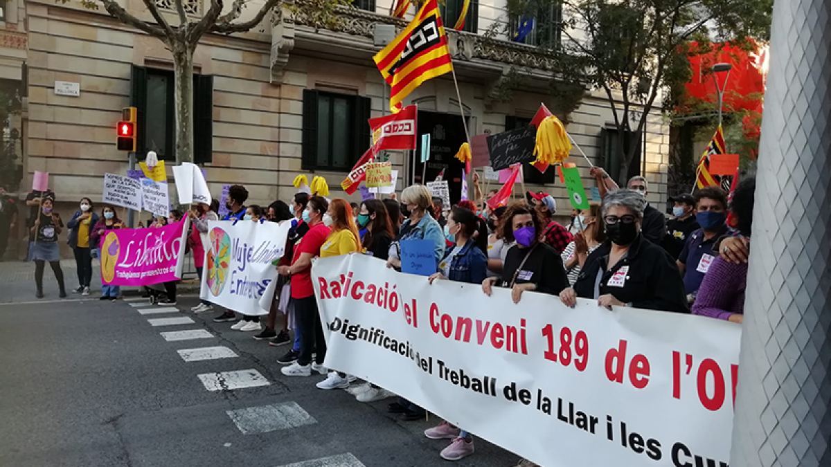 Concentracin Trabajadoras del Hogar y Cuidados 17 de octubre Barcelona