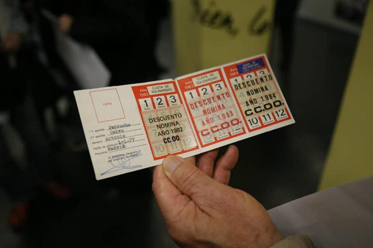 Carnet de afiliación a CCOO de los años 80
