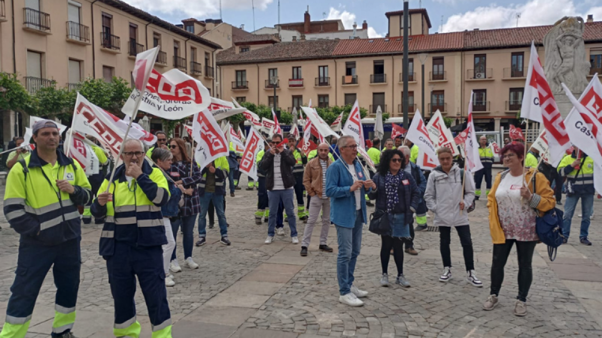 Prosiguen las protestas en el servicio de Limpieza Viaria y recogida de RSU de Palencia