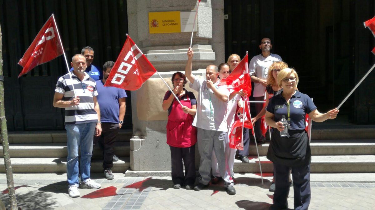 Concentración ante la Dirección General de la Marina Mercante
