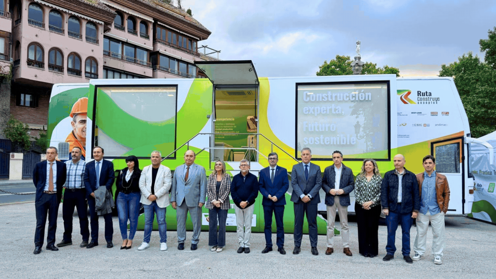 La Ruta Construye 2030plus recala en Granada para impulsar la cualificación energética de las personas trabajadoras