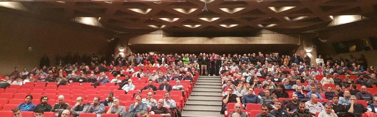 La plantilla en asamblea desconvocó la huelga
