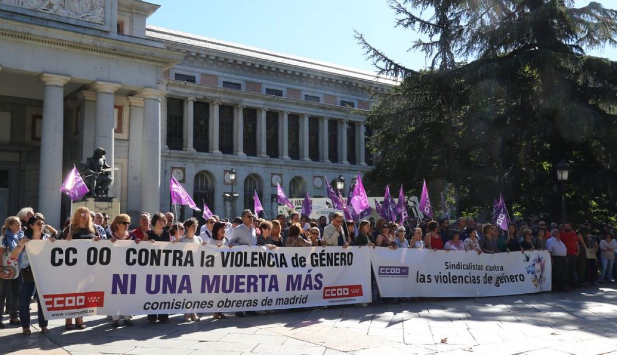 Minuto de silencio contra la violencia de género