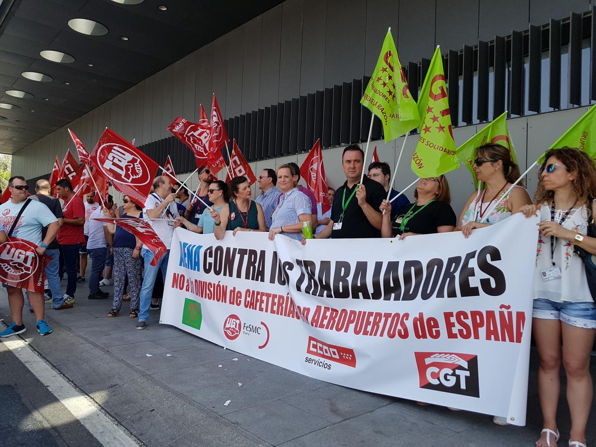 CCOO se moviliza contra la división de las cafeterías en los aeropuertos de España