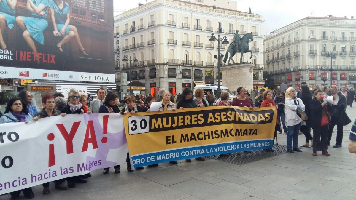 Concentración contra la violencia hacia las mujeres