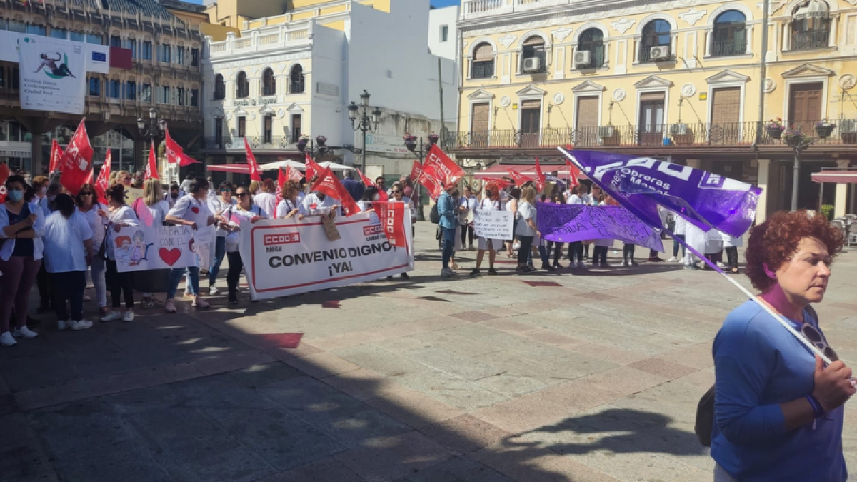 Los sindicatos acusan a FECIR de no querer negociar el convenio de Atención Domiciliaria de Ciudad Real sino desgastar a las trabajadoras en Huelga